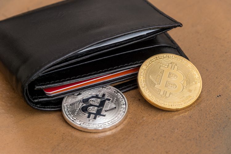 Bitcoin ultrapassa Visa e Mastercard como meio de pagamento mais valioso do mundo