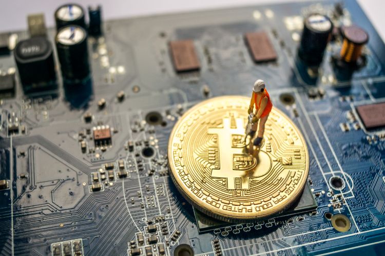 Mineradores de Bitcoin aguardam um 2023 cheio de lucros