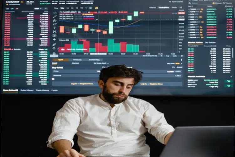 Sentimento do trader cai para níveis tão baixos quanto os observados na pandemia