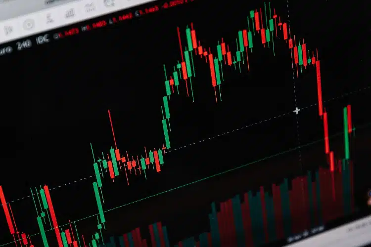 Bitcoin Cash sobe mais de 100% e Bitcoin SV aproveita momento para subir também