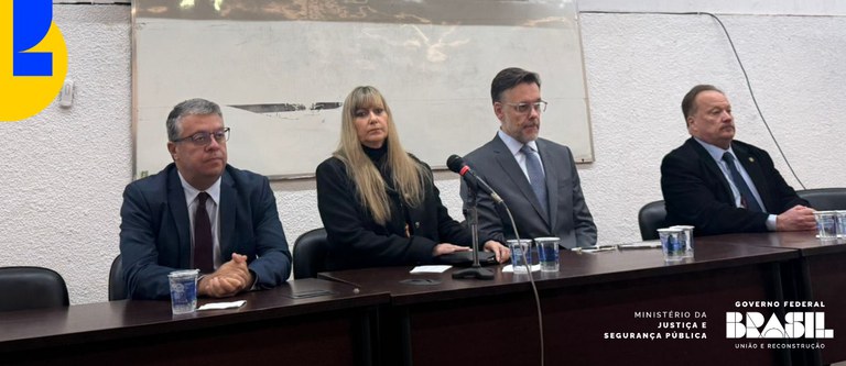imagem-capacitacao-criptoativos-lavagem-de-dinheiro